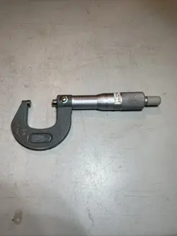 MITUTOYO 0-1” OUTSIDE MICROMETER .0001” WITH CARBIDE FACES + RATCHETING SPINDLE