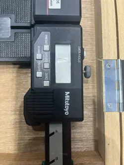 MITUTOYO CFC-24 552-313 10 ABSOLUTE DIGITAL CALIPERS