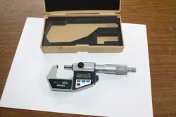 MITUTOYO 293-721 OUTSIDE DIGITAL MICROMETER 0-1