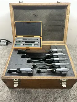 MITUTOYO OUTSIDE MICROMETER SET- 202-906 .       8536