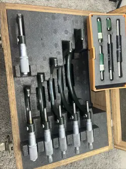 OUTSIDE MICROMETER SET-