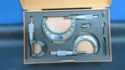 MITUTOYO 103-922 MICROMETER SET 0-3