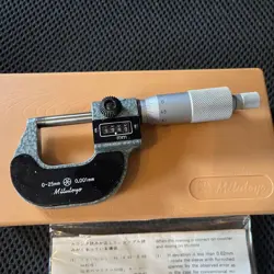 MITUTOYO MICROMETER 193-111 0-25MM USED
