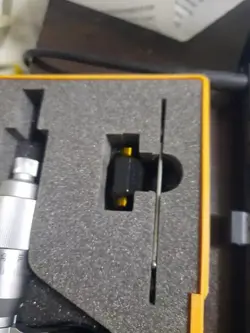 MITUTOYO MICROMETER 25-50