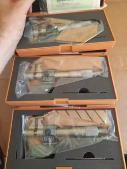 NEW MITUTOYO INSIDE MICROMETER 25-50MM WITH DOCUMENTS