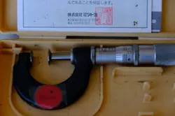 MITUTOYO MICROMETER WITH CASE AND PAPERS - USED IN GOOD CONDITION