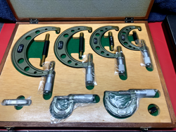 MACHINIST TOOL: MITUTOYO 0