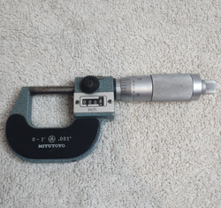 MITUTOYO NO. 193-201 0-1' .0001 MICROMETER