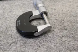 0.001MM MICROMETER WITH