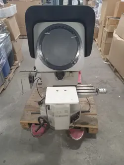 MITUTOYO PH-350 OPTICAL COMPARATOR PROFILE PROJECTOR MADE IN JAPAN