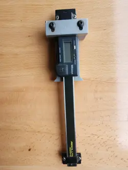 MITUTOYO JAPAN ABSOLUTE DIGITAL DIGIMATIC CALIPER