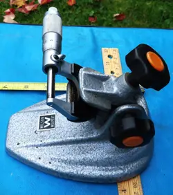 MITUTOYO M-202