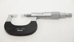 MITUTOYO 122-101 METRIC RATCHET THIMBLE BLADE MICROMETER 0-25MM .01MM