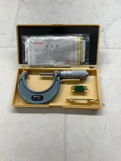 MITUTOYO 103-132 OUTSIDE MICROMETER BAKED-ENAMEL FINISH RATCHET STOP RANGE