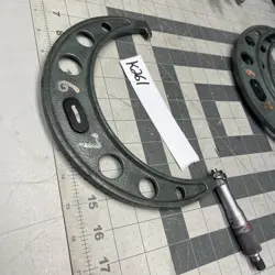 MITUTOYO MICROMETER 6-7