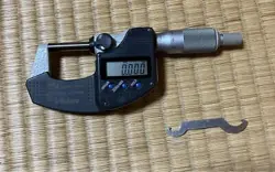 MITUTOYO DIGITAL MICROMETER 293-230-30 USED 1 ITEM