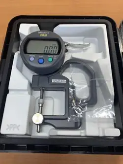 MITUTOYO DIGITAL THICKNESS GAUGE 547-313