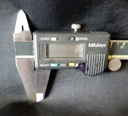 MITUTOYO DIGITAL CALIPER 500-196 CD-6