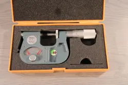 MITUTOYO 510-105 INDICATING MICROMETER 0-1
