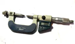 MITUTOYO 324-511-30 GEAR TOOTH MICROMETER 0-25MM RANGE 0.001MM RESOLUTION - NICE