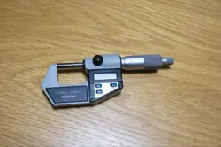 MITUTOYO 293-401 DIGITAL MICROMETER