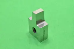 MITUTOYO .500 PLAIN JAW FOR SQUARE GAGE BLOCK  - GOOD SHAPE