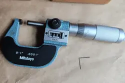 MITUTOYO DIGITAL MICROMETER NO.193211  0-1