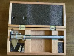 VINTAGE MITUTOYO UNIVERSAL CALIPER 190-101.MACHINISTS TOOL.