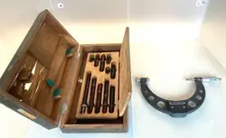 MITUTOYO OUTSIDE MICROMETER OMM-150MM USED