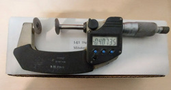 141 MITUTOYO 323-251-30 DIGITAL SPINDLE DISC MICROMETER RES .00005   1-2