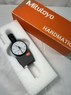 MITUTOYO DIAL DUROMETER HARDMATIC HARDNESS TESTER FOR RUBBER PLASTICS 811-335
