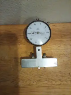 MITUTOYO NO. 2776 DIAL INDICATOR ON GRANITE BASE 0 TO 1 IN 0-50