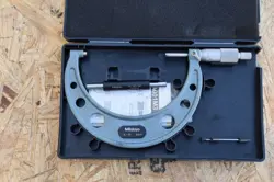 MITUTOYO 103-181 OUTSIDE MICROMETER,