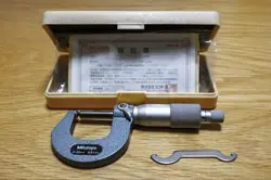 MITUTOYO BMD-25 DOUBLE SPHERICAL MICROMETER