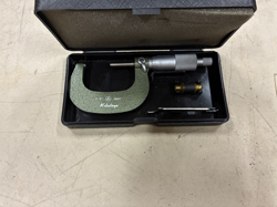 MITUTOYO 103-262 OUTSIDE MICROMETER 1-2 .0001 CARBIDE JAPAN