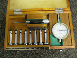 VINTAGE MITUTOYO 526-123 BORE GAGE  .44 - .72