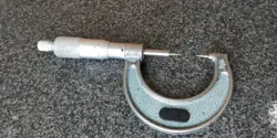 CARBIDE POINT MICROMETER