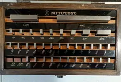 MITUTOYO 35 PIECE GAGE BLOCK SET NO. 516-915 BE1-35A GRADE A,  .100 TO 4.00