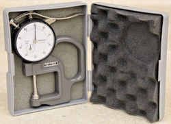 MITUTOYO 7304 MICROMETER *PRE-OWNED* FREE SHIPPING