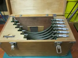 MACHINIST TOOLS * OUTSIDE MICROMETER SET * MITUTOYO * 103-909 * 6-12 * 0.0001