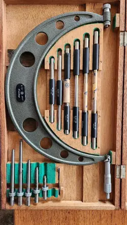 MITUTOYO MICROMETER SET 6-12