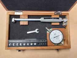 NO. 483 MITUTOYO DIAL BORE GAUGE 526 ,  .7-1.4