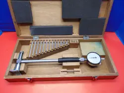 MITUTOYO 4