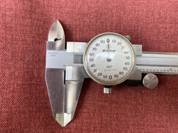 MITUTOYO DIAL CALIPER 6 INCH, NO 505-626 .001
