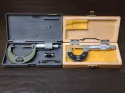 LOT OF 2: MITUTOYO MICROMETER 25MM - 50MM & UNKNOWN 0-25MM MICROMETER
