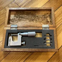 MITUTOYO 117-107 INTERCHANGEABLE ANVIL MICROMETER WITH CASE