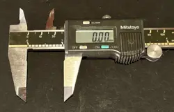 VINTAGE MITUTOYO DIGITAL CALIPER MODEL CD-4