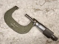 MITUTOYO 103-262 .0001 OUTSIDE MICROMETER 1-2