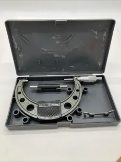 MITUTOYO DIGIT OUTSIDE MICROMETER 100-125MM 0.01MM