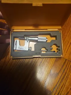 MITUTOYO 117-107 INTERCHANGEABLE ANVIL MICROMETER WITH CASE- NICE
